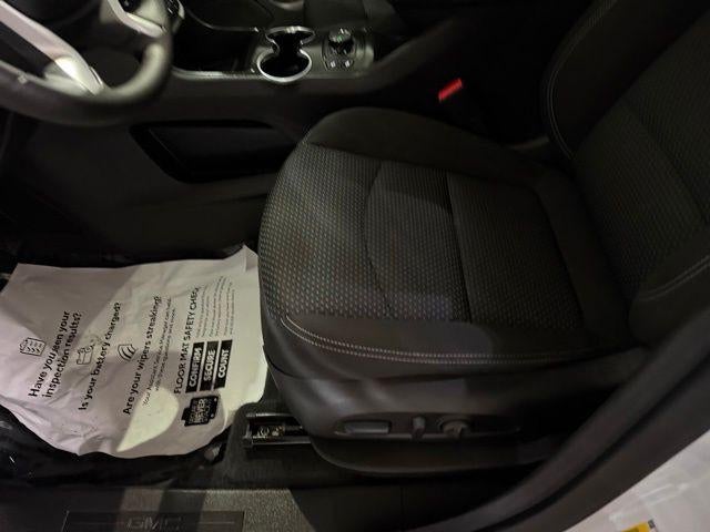 2024 GMC Terrain FWD 4dr SLE