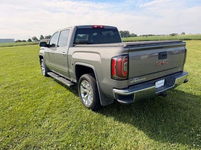 2017 GMC Sierra 1500 Crew Cab Short Box 4-Wheel Drive SLT