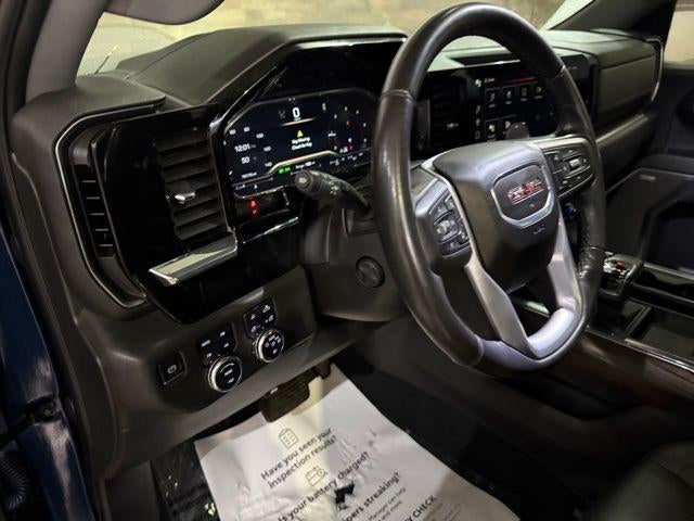 2022 GMC Sierra 1500 Crew Cab Short Box 4-Wheel Drive SLT