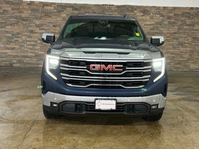 2022 GMC Sierra 1500 Crew Cab Short Box 4-Wheel Drive SLT