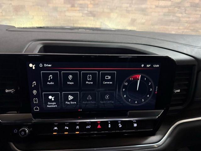 2022 GMC Sierra 1500 Crew Cab Short Box 4-Wheel Drive SLT