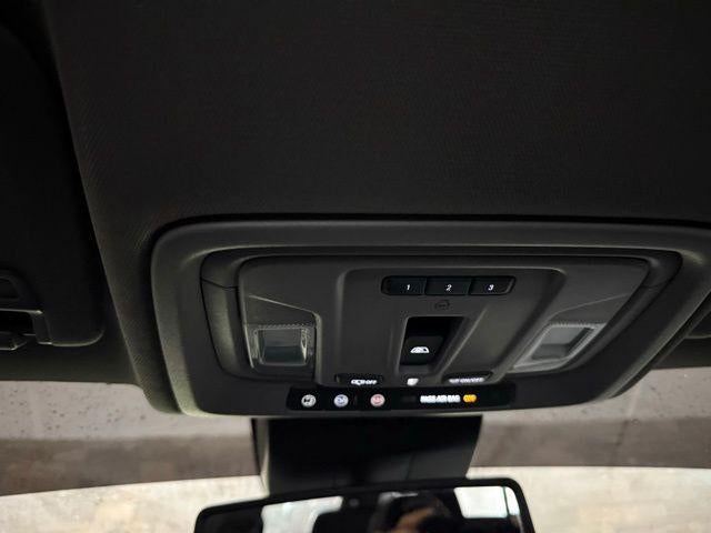 2022 GMC Sierra 1500 Crew Cab Short Box 4-Wheel Drive SLT
