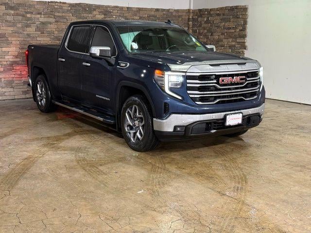 2022 GMC Sierra 1500 Crew Cab Short Box 4-Wheel Drive SLT