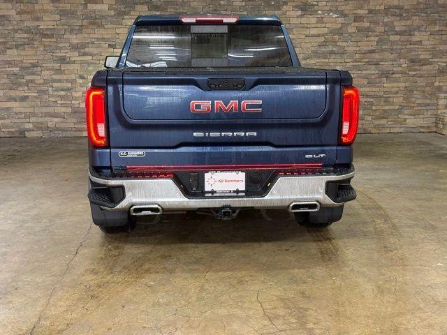 2022 GMC Sierra 1500 Crew Cab Short Box 4-Wheel Drive SLT