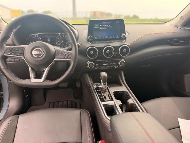 2025 Nissan Sentra SR CVT