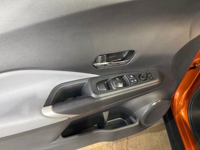 2023 Nissan Kicks SR FWD