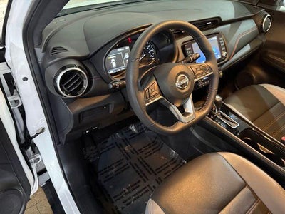 2023 Nissan Kicks SR FWD