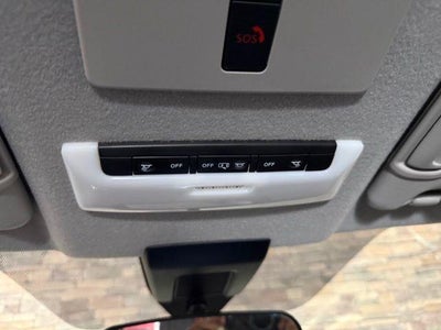 2023 Nissan Kicks SR FWD