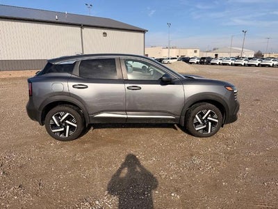 2025 Nissan Kicks SV FWD