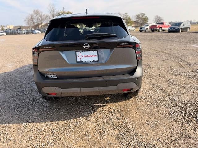 2025 Nissan Kicks SV FWD