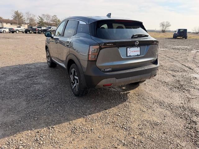 2025 Nissan Kicks SV FWD