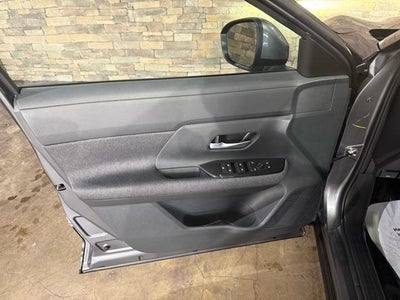 2025 Nissan Kicks SV AWD