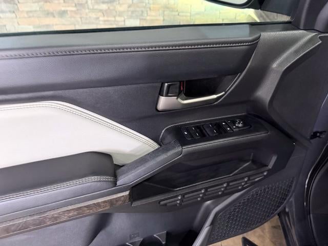 2025 Toyota Tacoma 4WD 4WD Limited Double Cab 5' Bed AT (Natl)