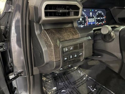 2025 Toyota Tacoma 4WD 4WD Limited Double Cab 5' Bed AT (Natl)