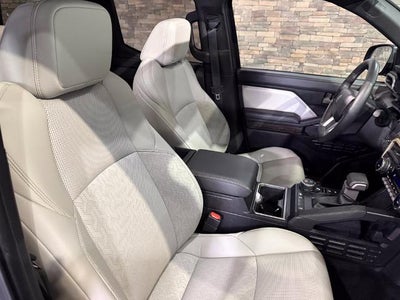 2025 Toyota Tacoma 4WD 4WD Limited Double Cab 5' Bed AT (Natl)