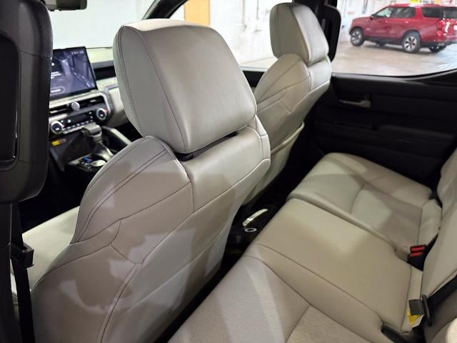 2025 Toyota Tacoma 4WD 4WD Limited Double Cab 5' Bed AT (Natl)
