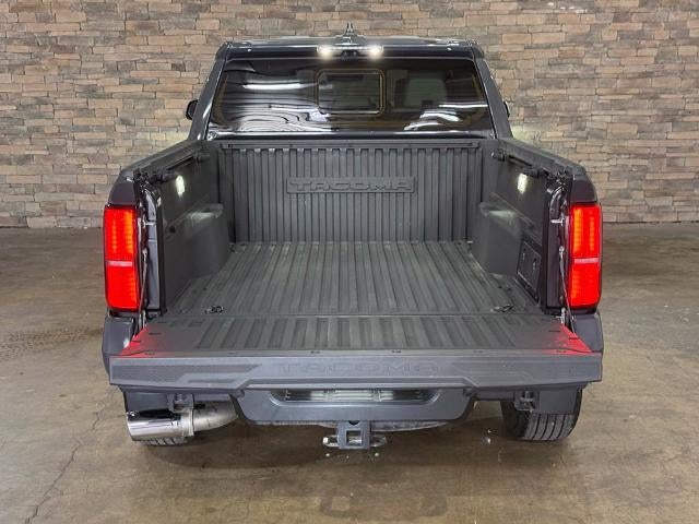 2025 Toyota Tacoma 4WD 4WD Limited Double Cab 5' Bed AT (Natl)