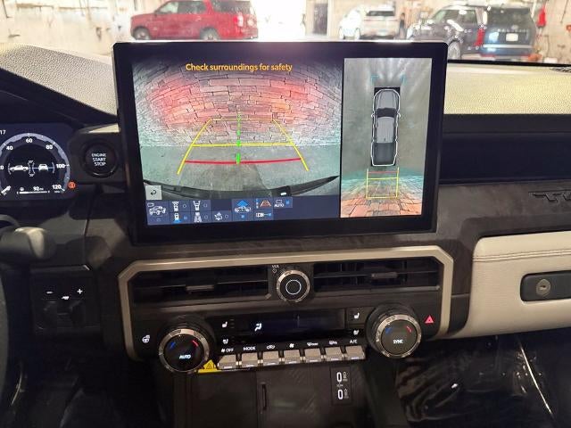 2025 Toyota Tacoma 4WD 4WD Limited Double Cab 5' Bed AT (Natl)