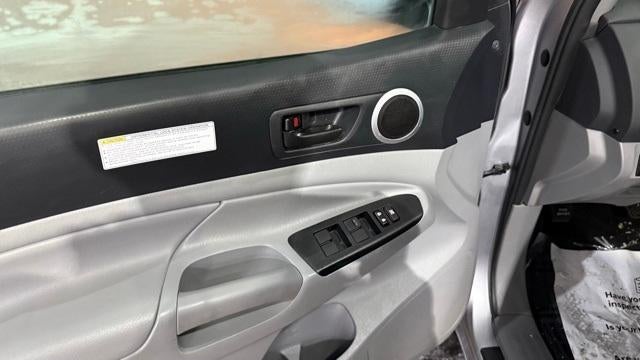 2015 Toyota Tacoma 4WD Double Cab Short Bed V6 Manual (GS)