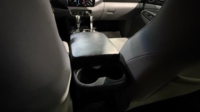 2015 Toyota Tacoma 4WD Double Cab Short Bed V6 Manual (GS)