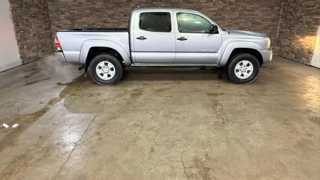 2015 Toyota Tacoma 4WD Double Cab Short Bed V6 Manual (GS)