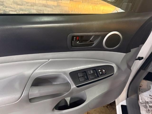 2015 Toyota Tacoma 4WD Double Cab Long Bed V6 Automatic (Natl)