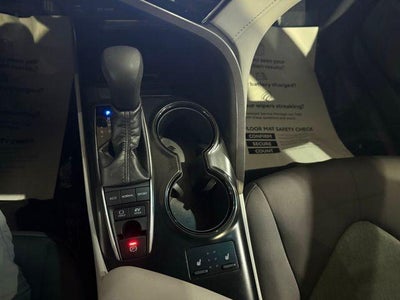 2018 Toyota Camry Hybrid LE CVT (Natl)