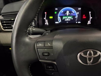 2025 Toyota Camry SE AWD (Natl)