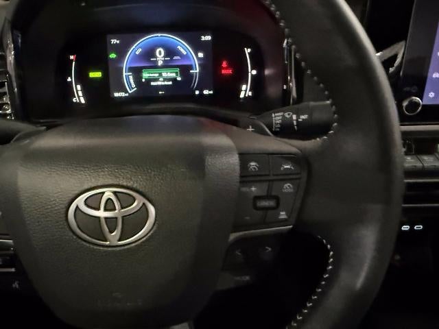 2025 Toyota Camry SE AWD (Natl)