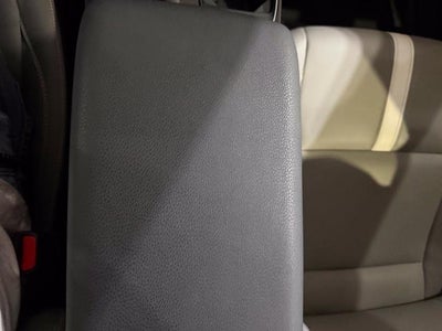 2025 Toyota Camry SE AWD (Natl)