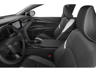 2025 Toyota Camry SE AWD (Natl)