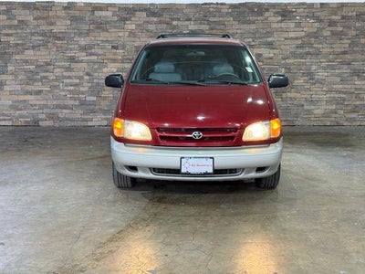 1998 Toyota Sienna LE