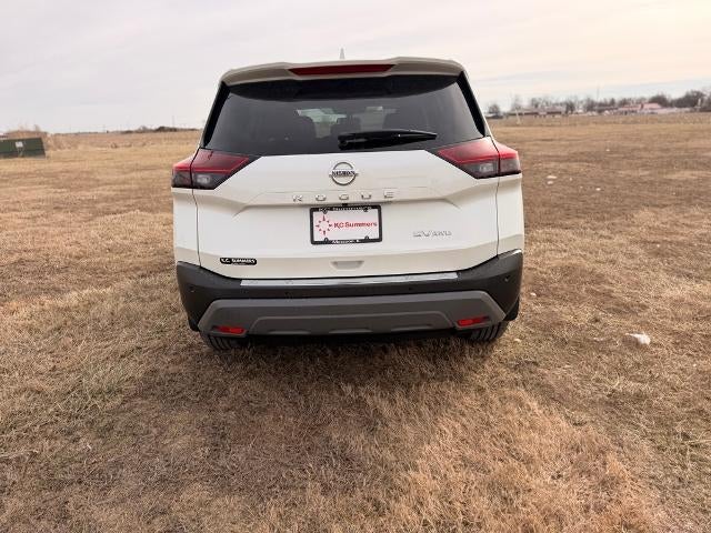 2021 Nissan Rogue AWD SV