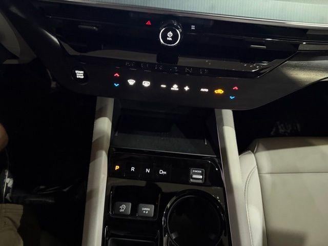2025 Nissan Murano AWD SL