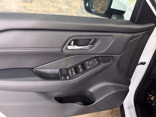 2026 Nissan Rogue FWD SV *Ltd Avail*
