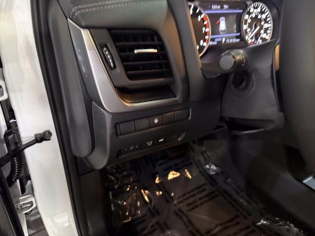 2026 Nissan Rogue FWD SV *Ltd Avail*