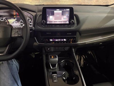 2026 Nissan Rogue FWD SV *Ltd Avail*
