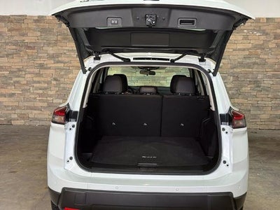 2026 Nissan Rogue FWD SV *Ltd Avail*