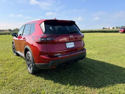 2025 Nissan Rogue FWD SV
