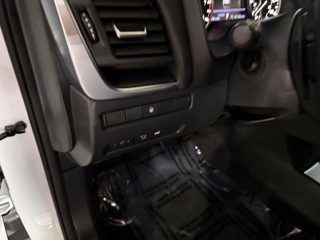 2026 Nissan Rogue FWD SV *Ltd Avail*