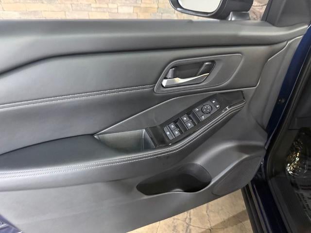 2026 Nissan Rogue FWD SV *Ltd Avail*