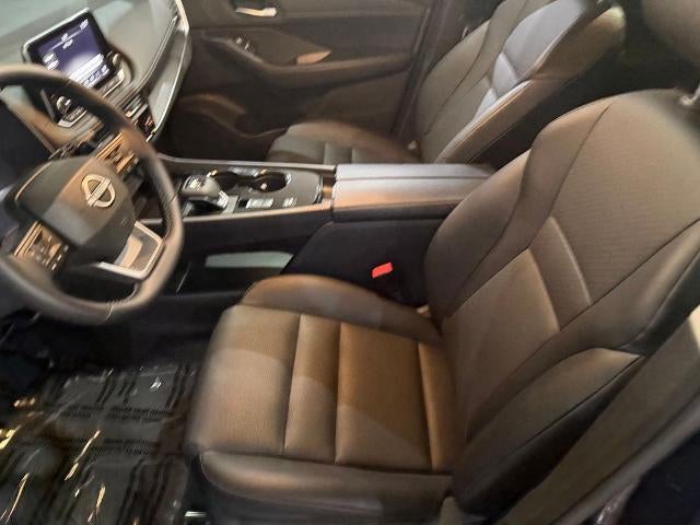 2026 Nissan Rogue FWD SV *Ltd Avail*