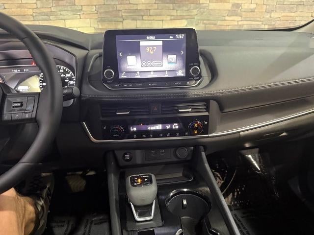 2026 Nissan Rogue FWD SV *Ltd Avail*