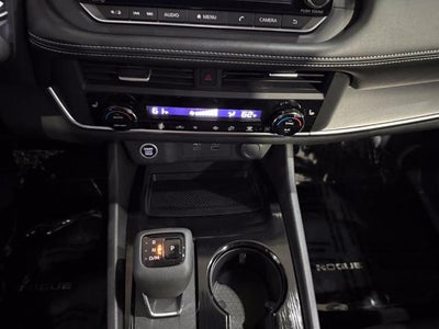 2023 Nissan Rogue FWD SV