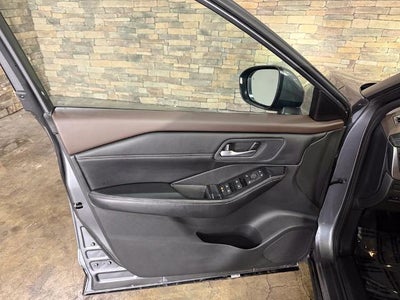2023 Nissan Rogue FWD SV