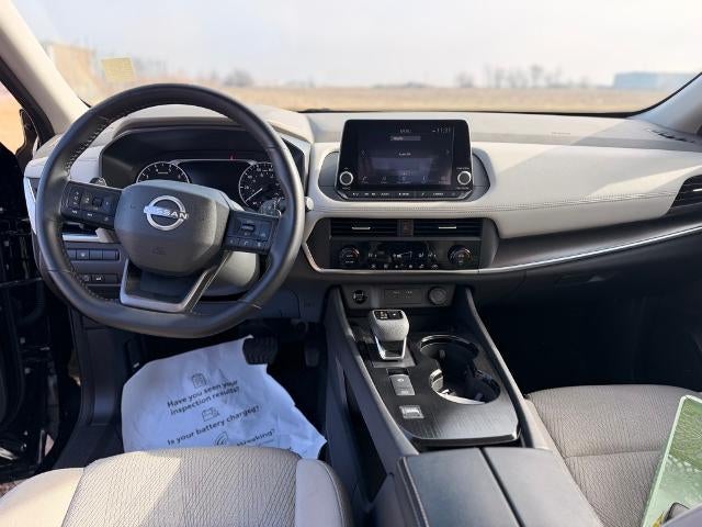 2025 Nissan Rogue FWD SV