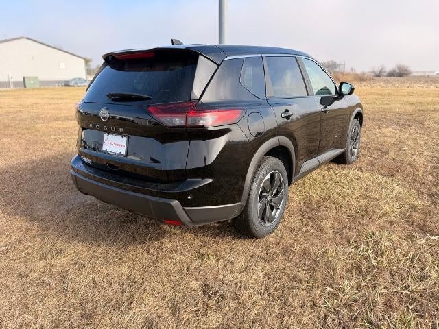 2025 Nissan Rogue FWD SV