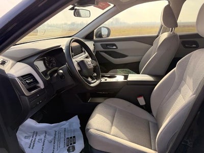 2025 Nissan Rogue FWD SV