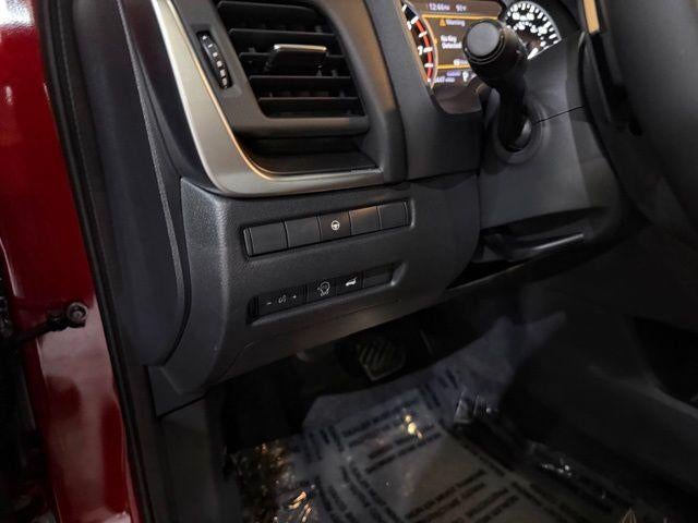 2025 Nissan Rogue FWD SV