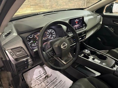 2025 Nissan Rogue FWD SV